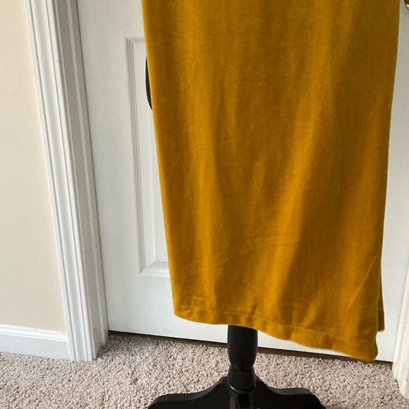 Women’s size large soft, wide leg,velvet, stretch, gold slacks - Picture 2 of 4